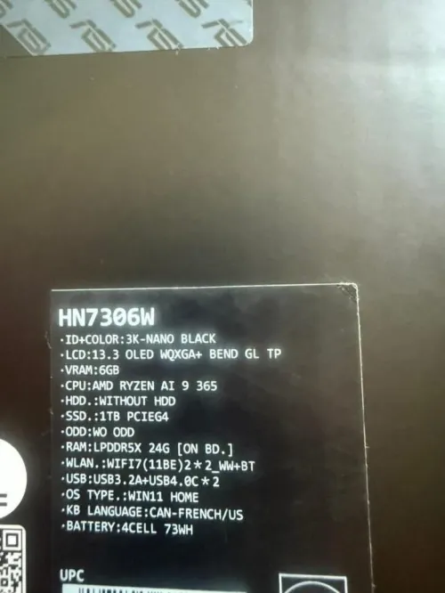  Laptop HN7306W UltraBook  Neuf sous emballage 