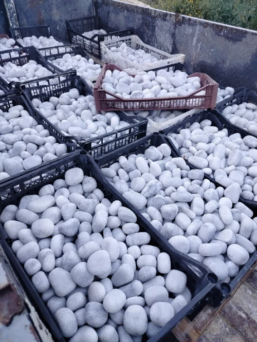 Galet Marbre Blanc et noir  Gallet importation Galet en pierre de marbre blanc Pour Jardin pecin