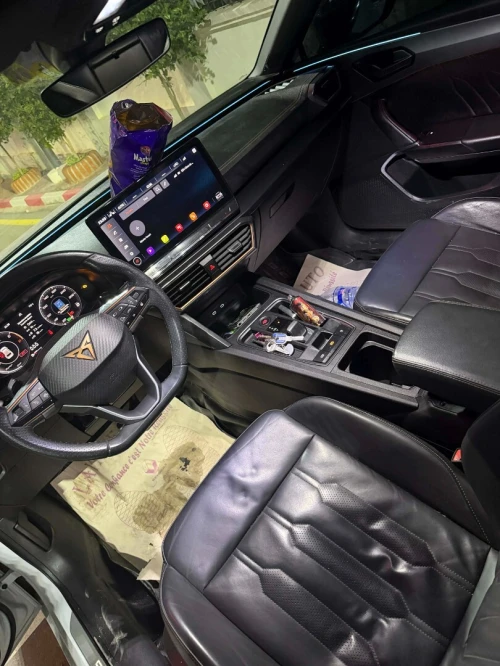 Cupra  Leon 2023 