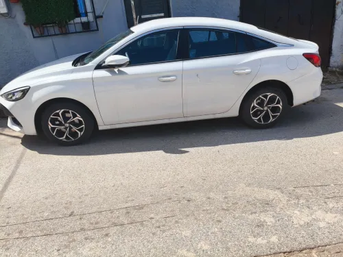 MG MG5 2026 
