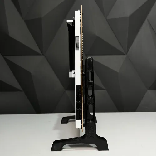 NZXT N7 B650E MOTHERBOARD / DDR5 /
