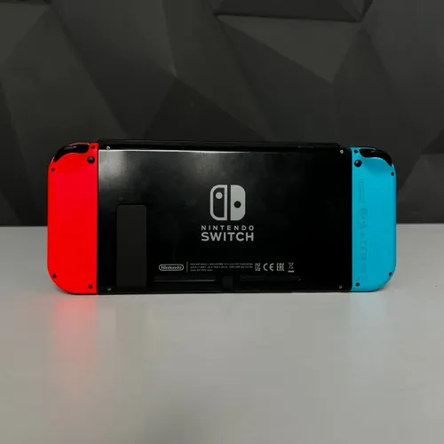 NINTENDO SWITCH 1st GEN / NON FLASHÉ / LCD / BOX / 32GB