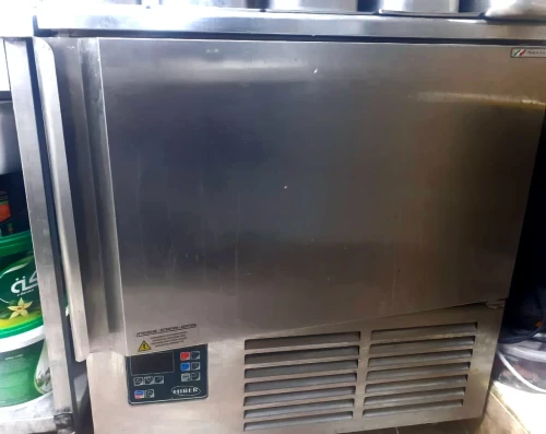 Matériel de fabrication de glaces italienne GELATO