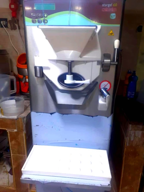 Matériel de fabrication de glaces italienne GELATO