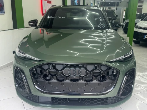 Audi Q5 2025 S line pack black