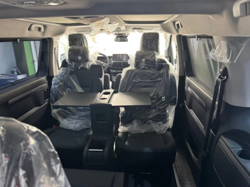Peugeot Traveller 2025 VIP