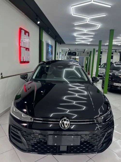 Volkswagen Passat 2025 Pro pack black