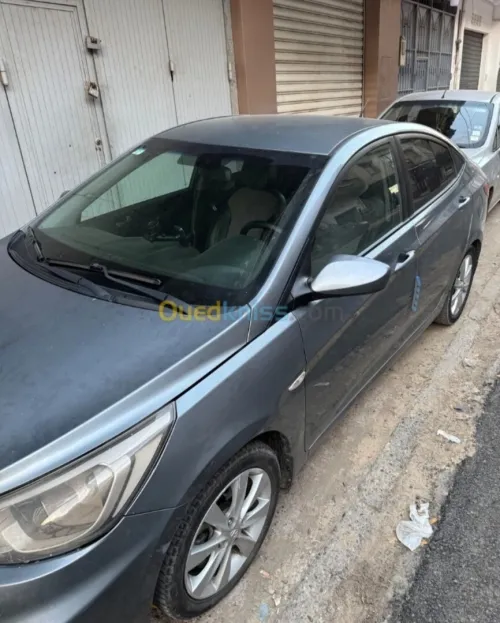 Hyundai Accent RB  4 portes 2017 Accent RB  4 portes