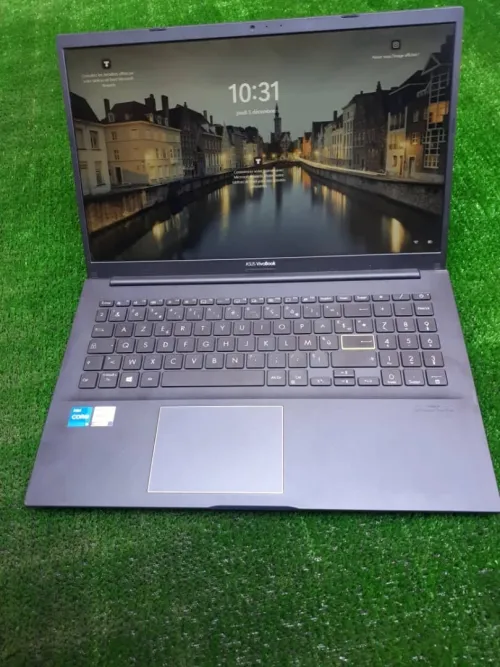 ASUS VIVOBOOK X513 CPU: CORE i5 / 1135G7 DISC : 512 GB (SSD) RAM : 8