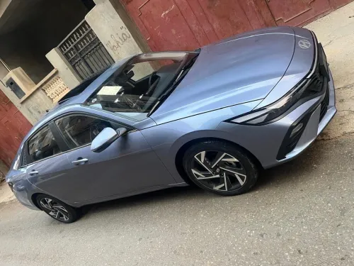 Hyundai ELANTRA 2025 Glx