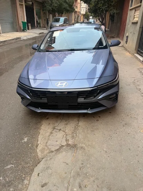 Hyundai ELANTRA 2025 Glx