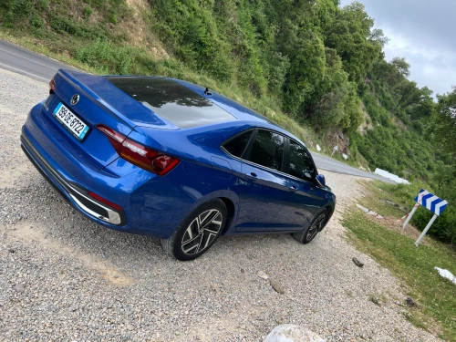 Volkswagen Jetta 2023 R-line