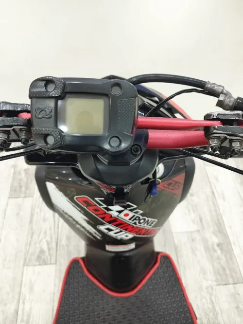 SLIDER FRANÇAIS 50CC SCOOTER YAMAHA MBK STUNT 2012
