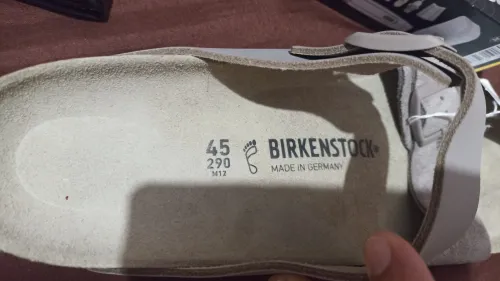BERKENSTOCK  made in Germany  //  حابطة كابة