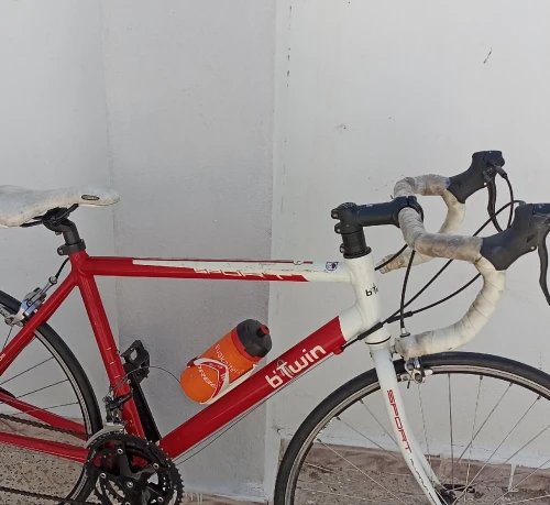 Velo  de course decathlon btwin 28 pouce