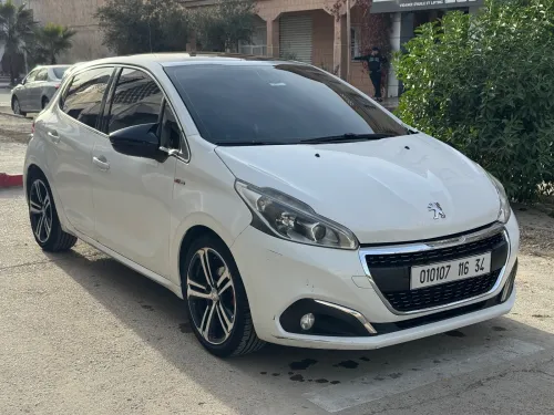 Peugeot 208 2016 Allure Facelift