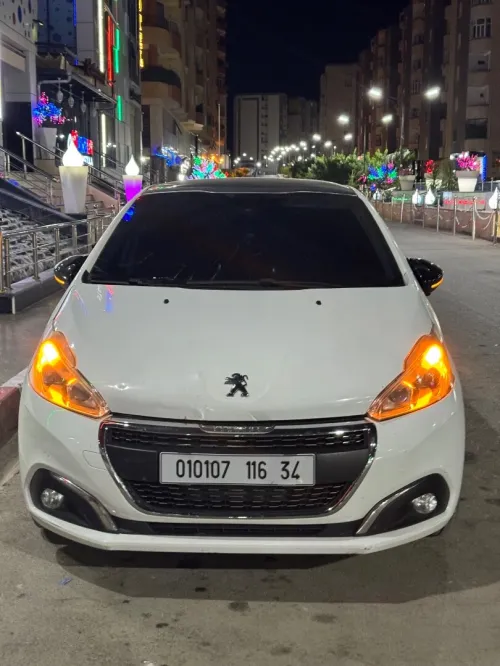 Peugeot 208 2016 Allure Facelift