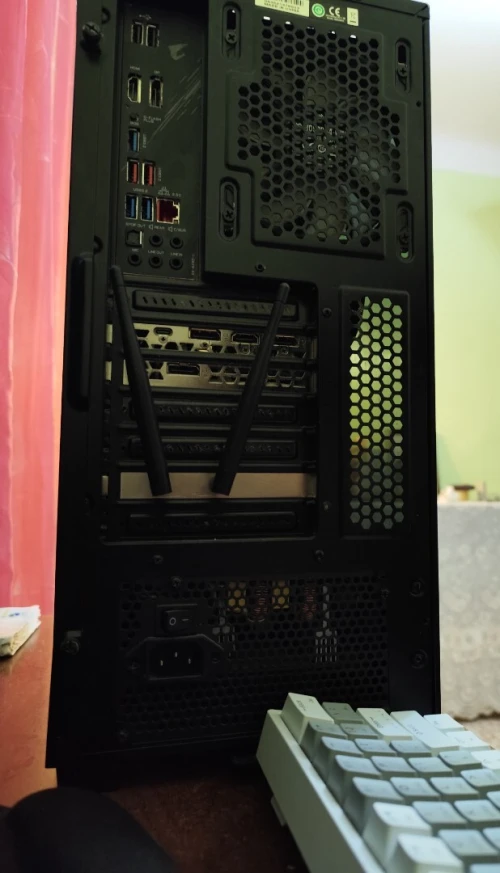 PC GAMER Ryzen 5 5600X / RTX 2070 8G 1TB NVMe Setup Complet État 10/10