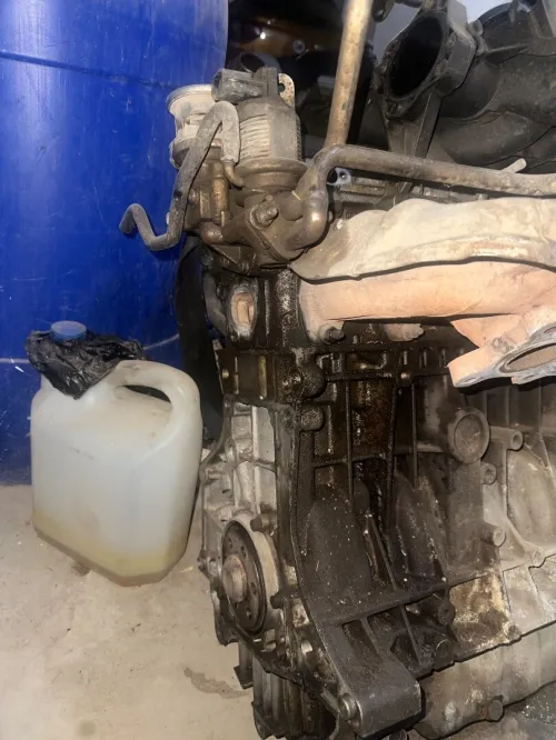 Moteur golf 4 1.6 essance yakel chwiya zit