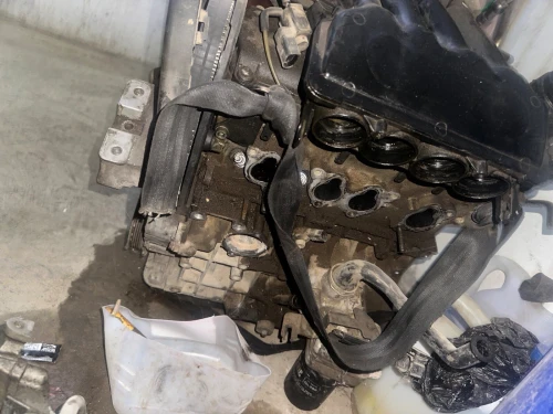 Moteur golf 4 1.6 essance yakel chwiya zit