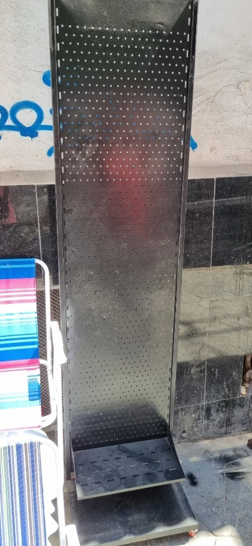 panneau perforé