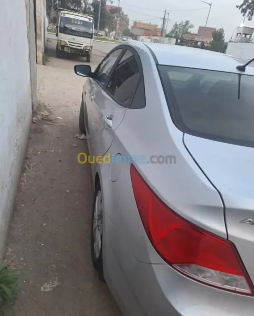 Hyundai Accent RB  4 portes 2018 Accent RB  4 portes