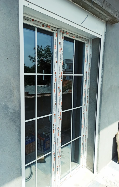 Menuisier aluminium et pvc et varre trompi