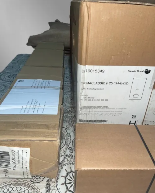 Vente Chaudière + radiateurs + sèche serviette + accessoires