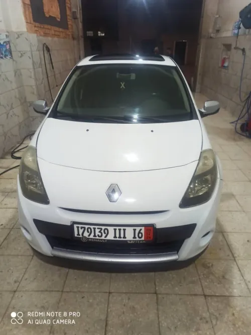 Renault Clio 3 2011 Night and Day