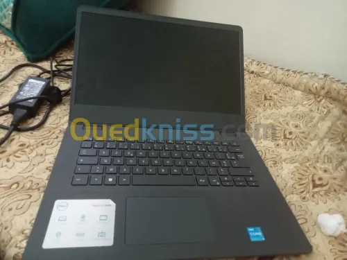 Laptop Dell Vostro 143000