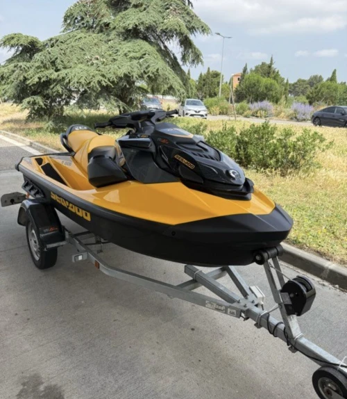 Jet Ski SEADOO GTR 230 de 2023