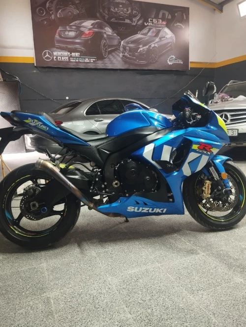 Suzuki GSXR 1000 L5 2015