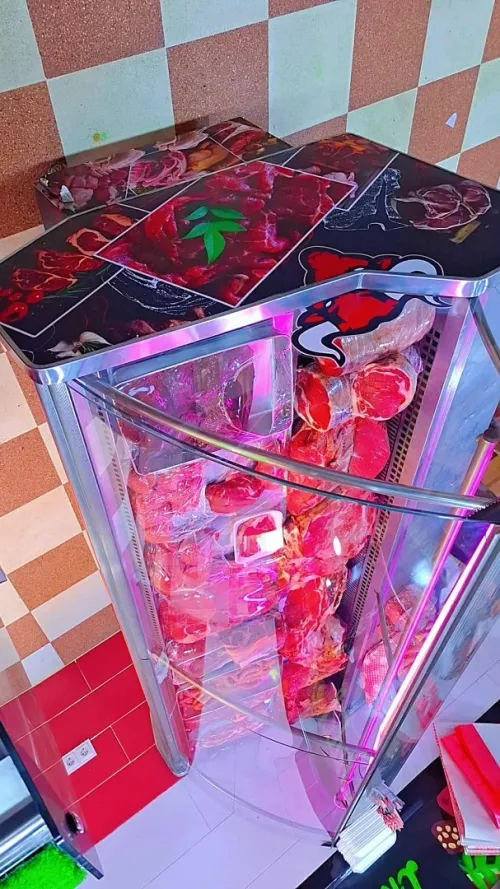 Frigo présentoir 