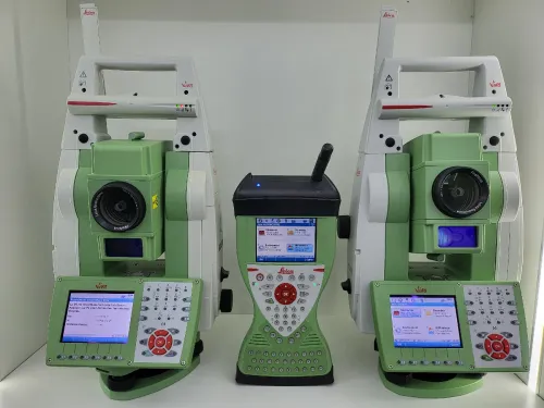 Leica TS15 1" R1000 + CS15 Robotic
