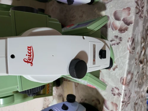 Leica TS15 1" R1000 + CS15 Robotic