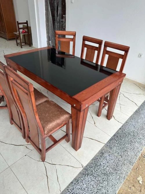 Table salle a manger 6 chaise bois rouge 