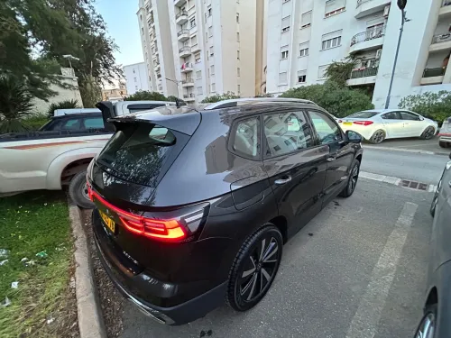 Volkswagen Taos 2025 