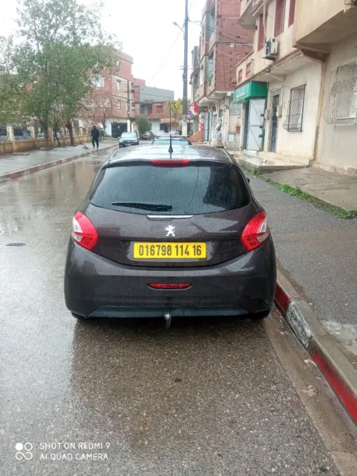 Peugeot 208 2014 Allure
