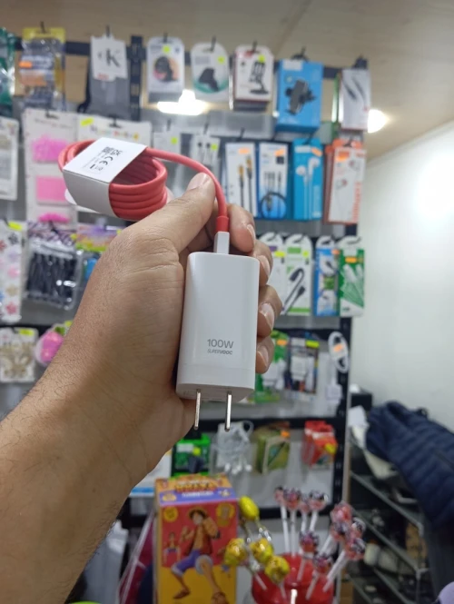 Chargeur Oneplus 100w original الأصلي لي يجي فالعلبة تاع الهاتف