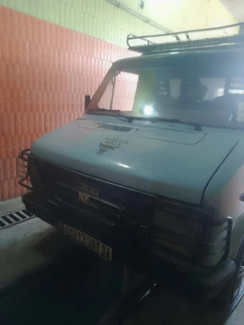 بيجو J5 1987