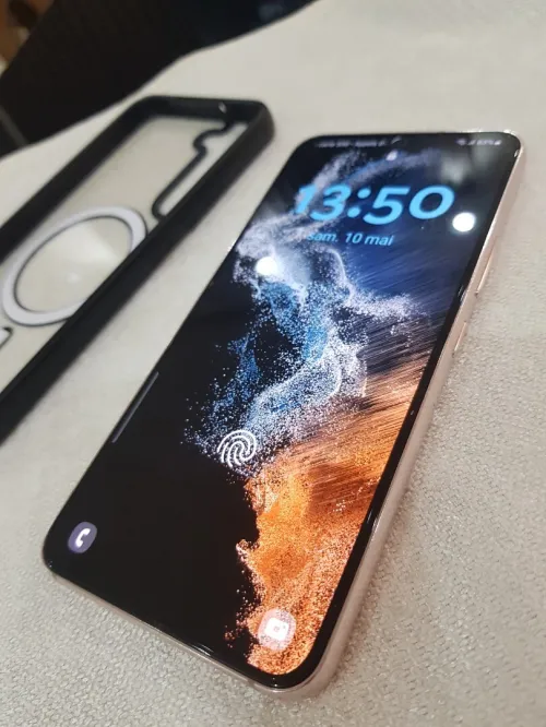 Samsung S22