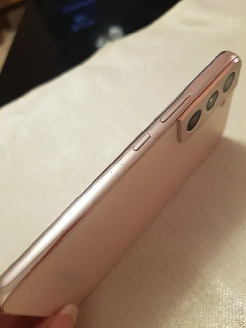 Samsung S22