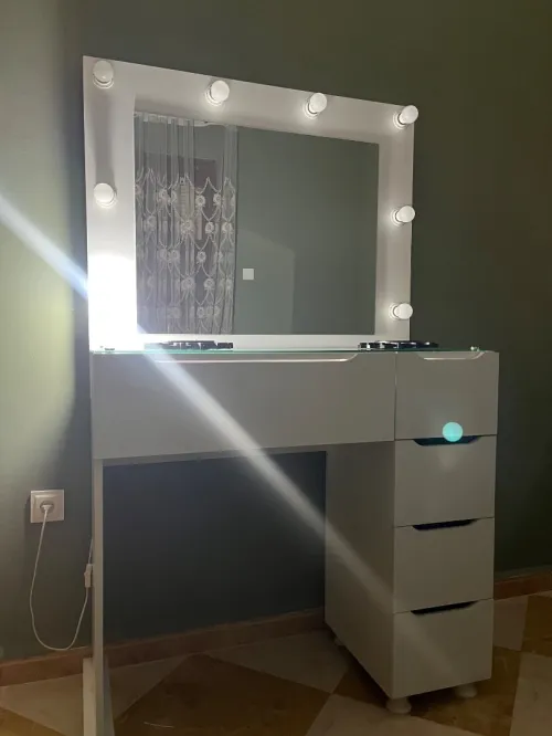 Coiffeuse et etager