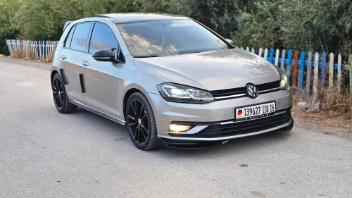 Volkswagen Golf 7 2018 Carat