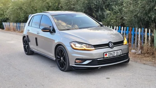 Volkswagen Golf 7 2018 Carat