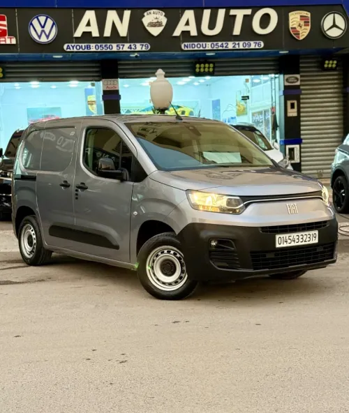 Fiat Doblo 2023 Fouragn