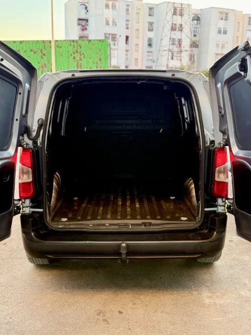 Fiat Doblo 2023 Fourgan