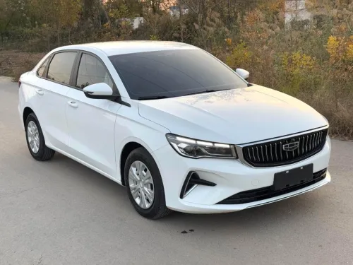 Geely Emgrand 2023 