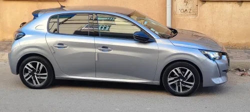 Peugeot 208 2022 208