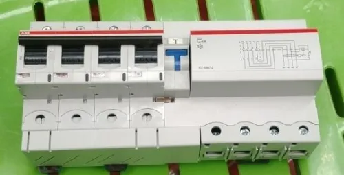 Disjoncteur Différentiel Incorporé DS804 C 125A 300mA